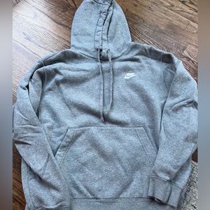 men’s nike sweatshirt barley worn great condition